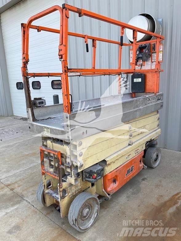 JLG 2632ES Šķerveida pacēlāji