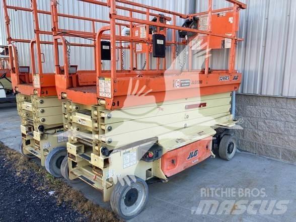 JLG 3246ES Šķerveida pacēlāji