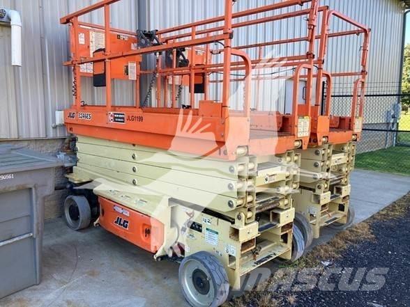 JLG 3246ES Šķerveida pacēlāji