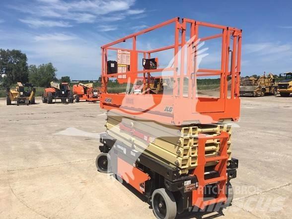 JLG 4045R Šķerveida pacēlāji