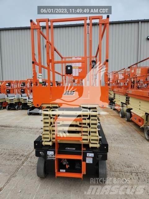 JLG 4045R Šķerveida pacēlāji