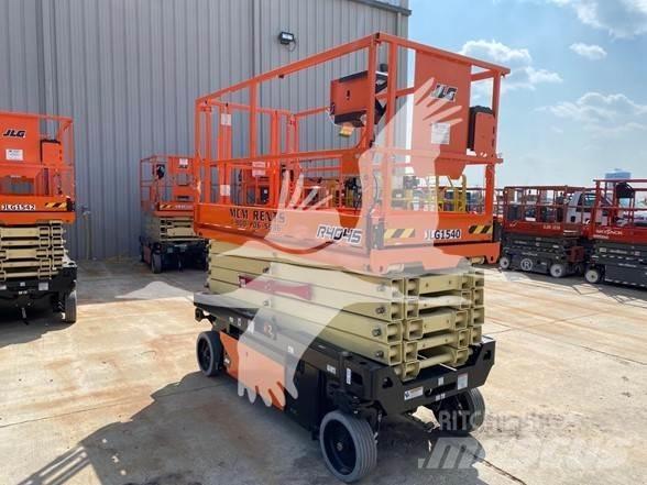 JLG 4045R Šķerveida pacēlāji