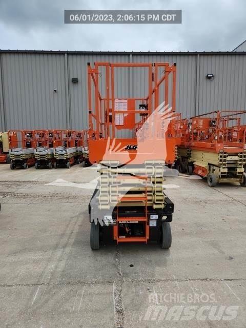 JLG 4045R Šķerveida pacēlāji