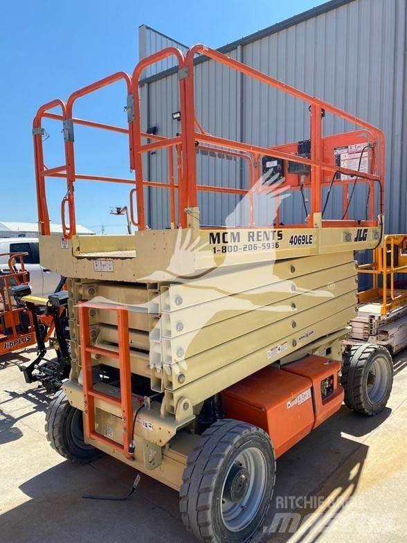 JLG 4069LE Šķerveida pacēlāji