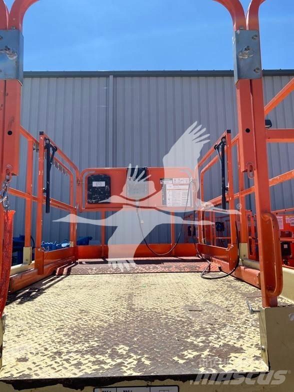 JLG 4069LE Šķerveida pacēlāji