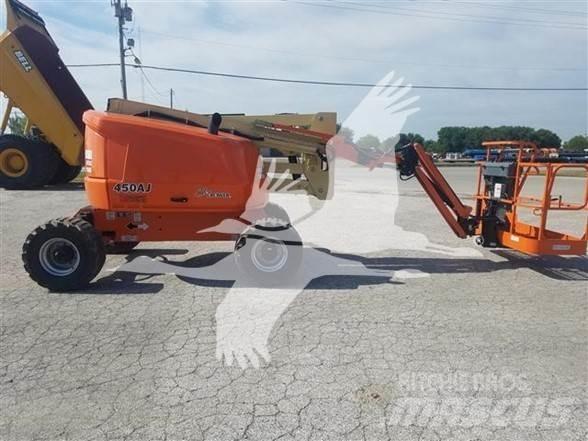 JLG 450AJ Strēles pacēlāji