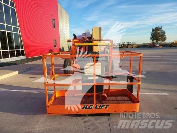 JLG 450AJ Strēles pacēlāji
