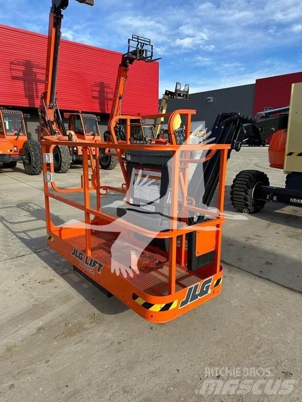 JLG 450AJ Strēles pacēlāji