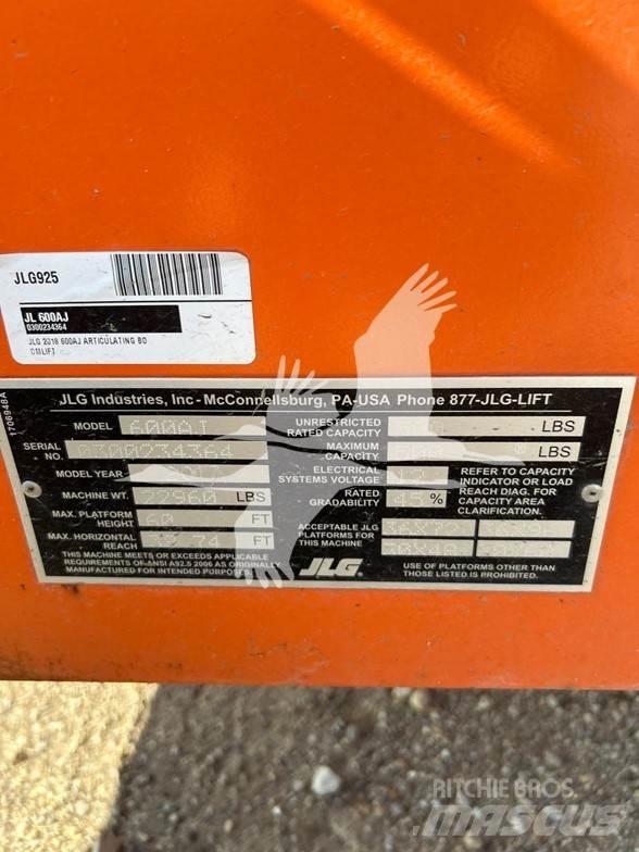 JLG 600AJ Strēles pacēlāji