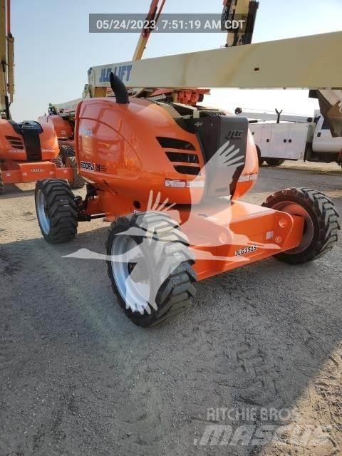 JLG 600AJ Strēles pacēlāji