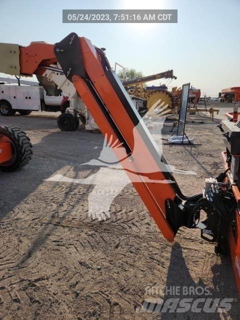 JLG 600AJ Strēles pacēlāji