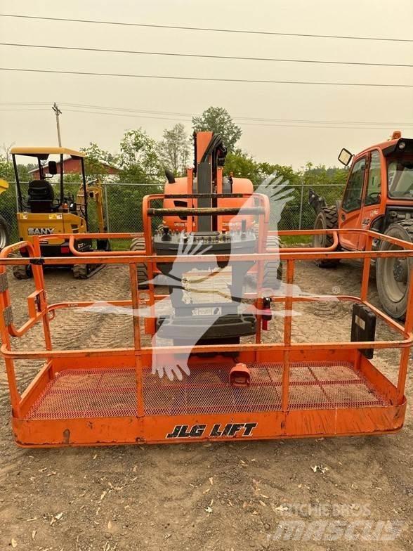 JLG 600AJ Strēles pacēlāji