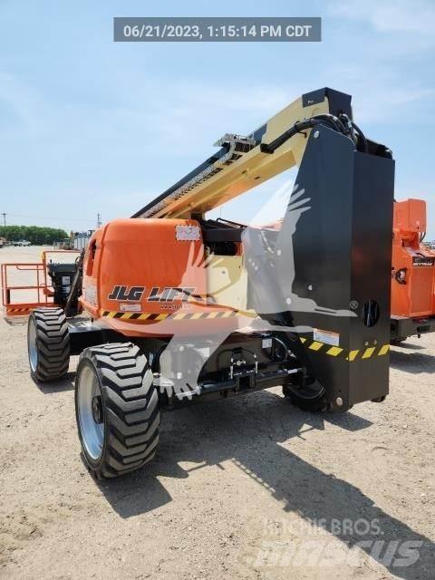 JLG 600AJ Strēles pacēlāji