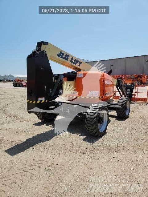 JLG 600AJ Strēles pacēlāji