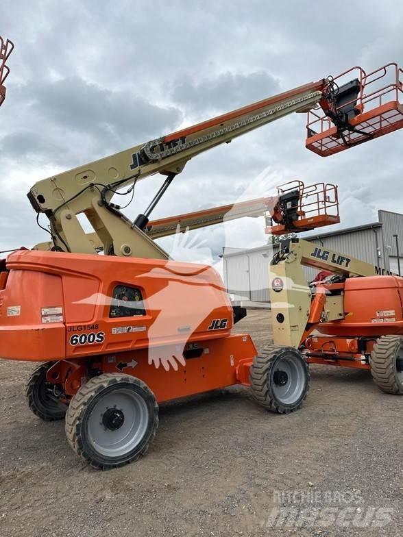 JLG 600S Teleskopiskie pacēlāji