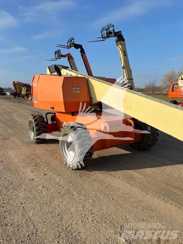 JLG 600S Teleskopiskie pacēlāji