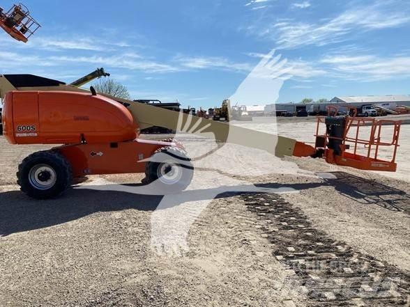 JLG 600S Teleskopiskie pacēlāji
