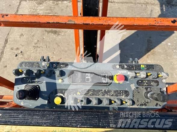 JLG 660SJ Teleskopiskie pacēlāji