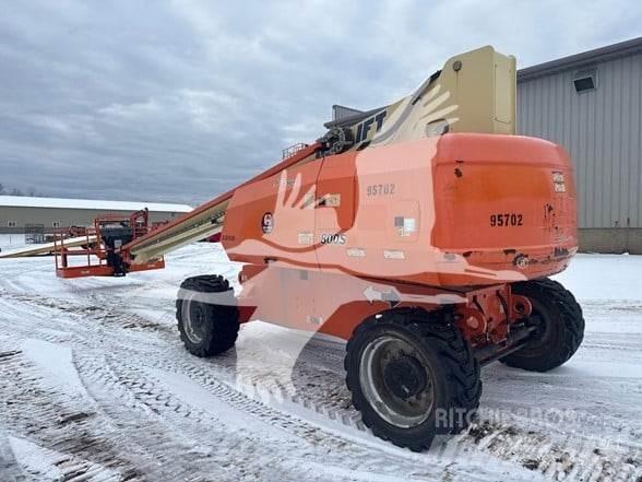 JLG 800S Teleskopiskie pacēlāji