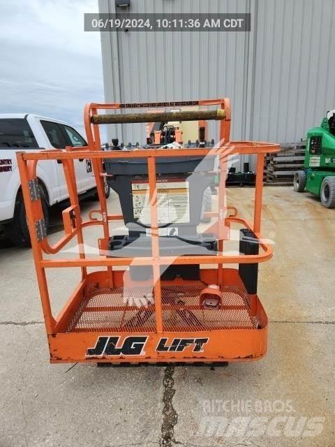 JLG E300AJP Strēles pacēlāji