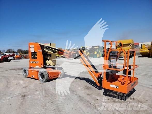 JLG E300AJP Strēles pacēlāji