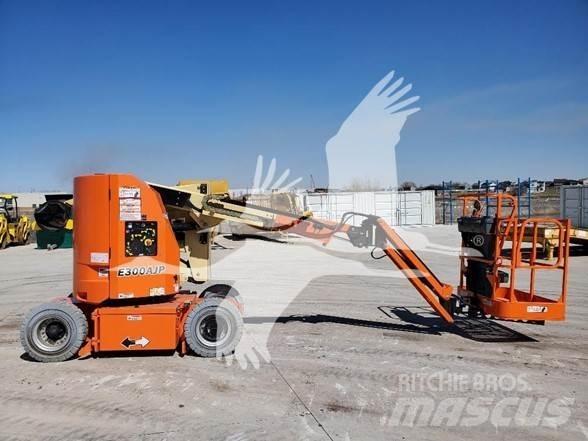JLG E300AJP Strēles pacēlāji