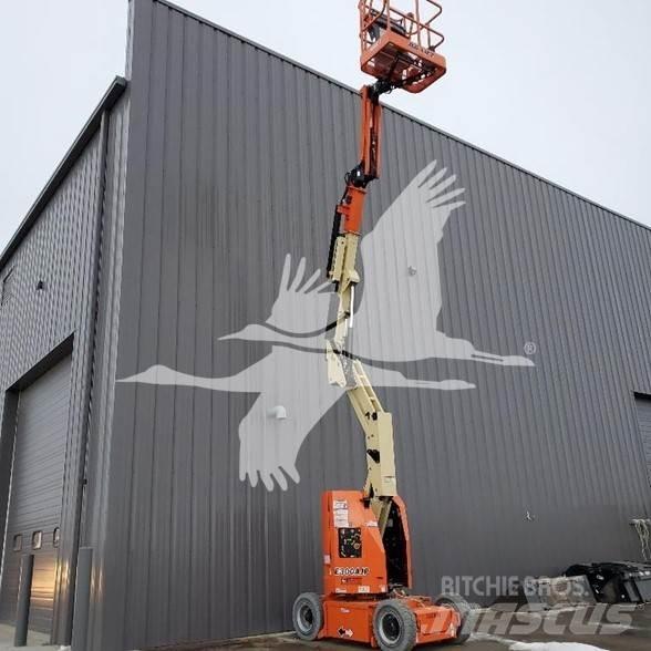 JLG E300AJP Strēles pacēlāji
