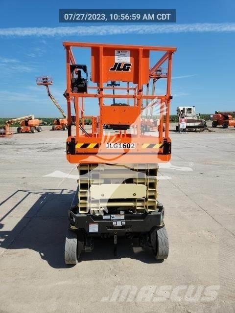 JLG ES3246 Šķerveida pacēlāji