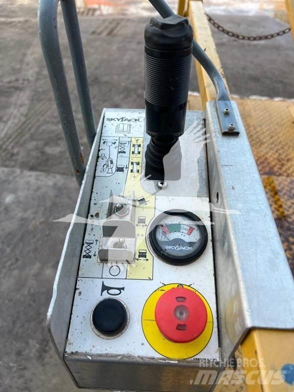 SkyJack SJ3219 Šķerveida pacēlāji
