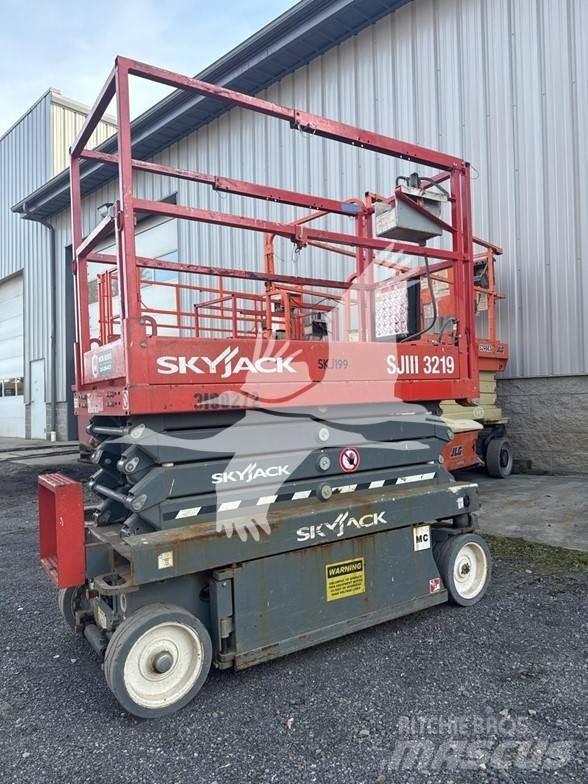 SkyJack SJ3219 Šķerveida pacēlāji