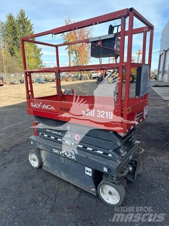 SkyJack SJ3219 Šķerveida pacēlāji