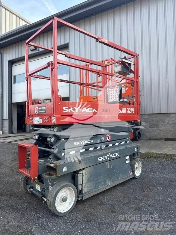 SkyJack SJ3219 Šķerveida pacēlāji