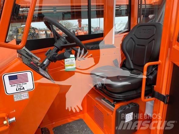 SkyTrak 10054 Teleskopiskie manipulatori
