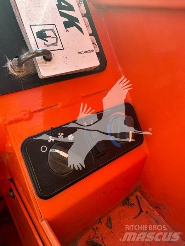 SkyTrak 6042 Teleskopiskie manipulatori