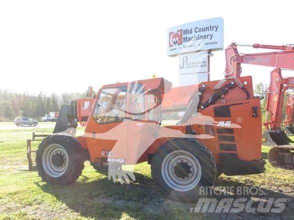 SkyTrak 8042 Teleskopiskie manipulatori