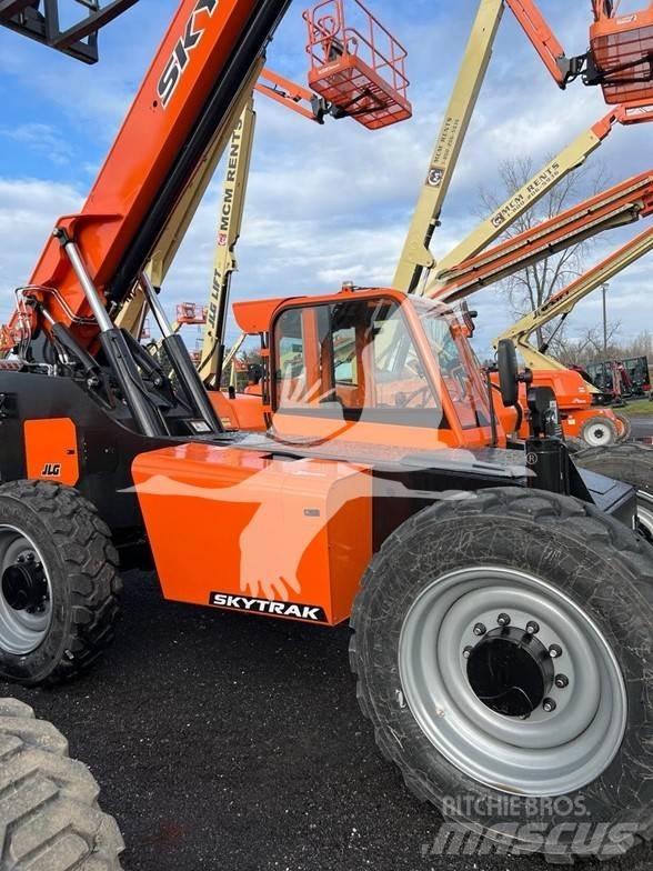 SkyTrak 8042 Teleskopiskie manipulatori
