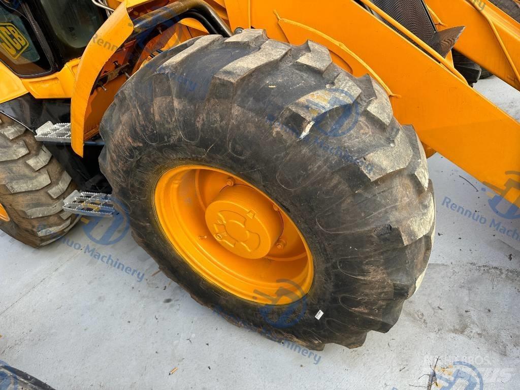 JCB 4 CX Ekskavatori-iekrāvēji