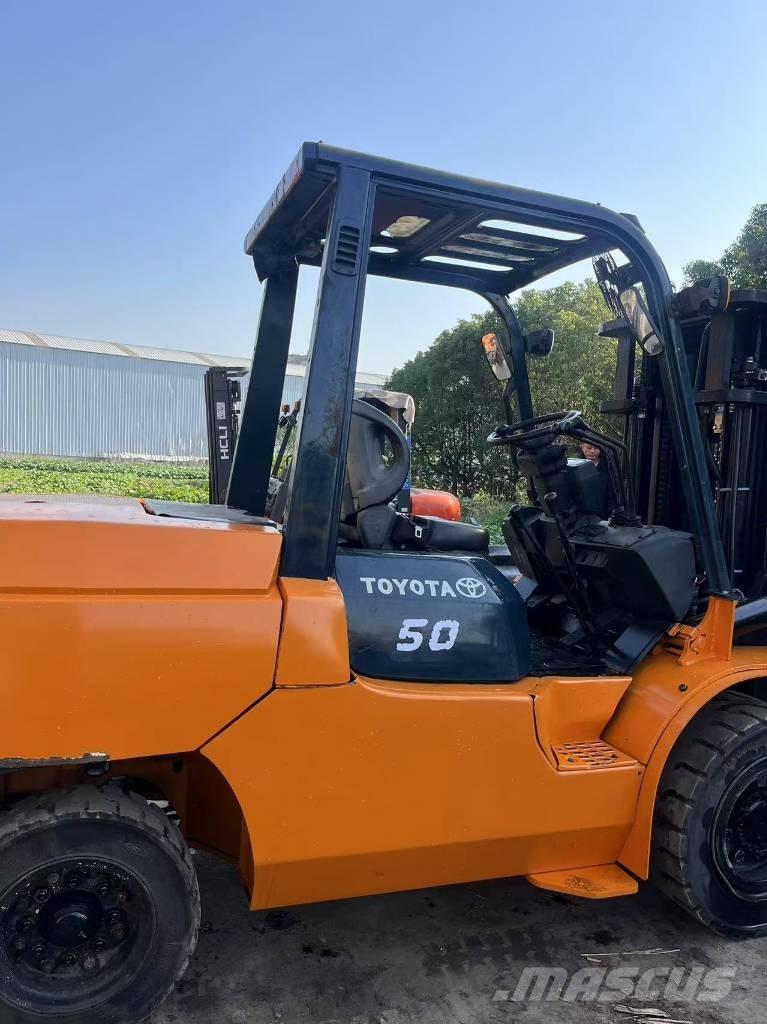 Toyota FD 50 Tehnika ar dīzeļa dzinēju