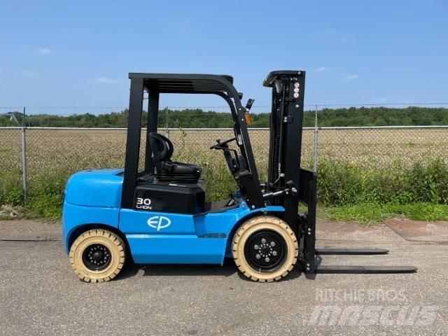 EP EFL302 | 3T | LI-ION Elektriskie iekrāvēji