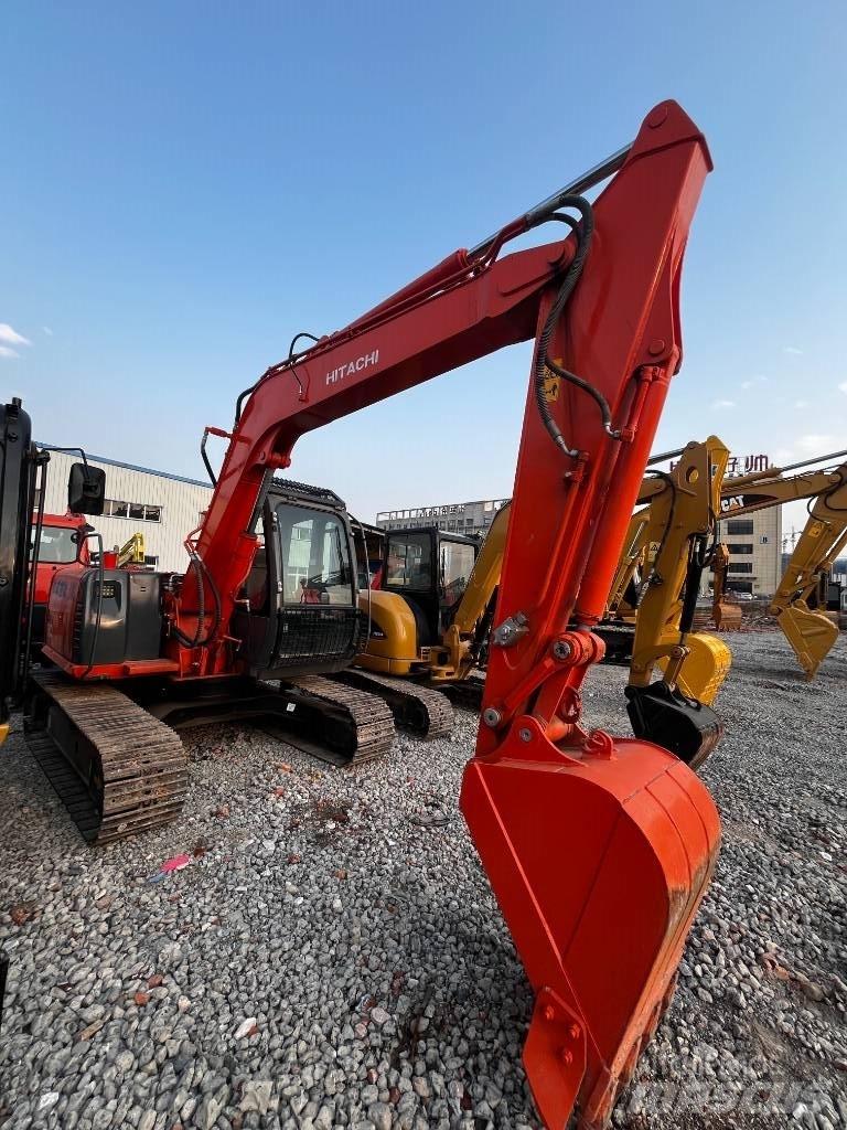 Hitachi ZX 80 Kāpurķēžu ekskavatori