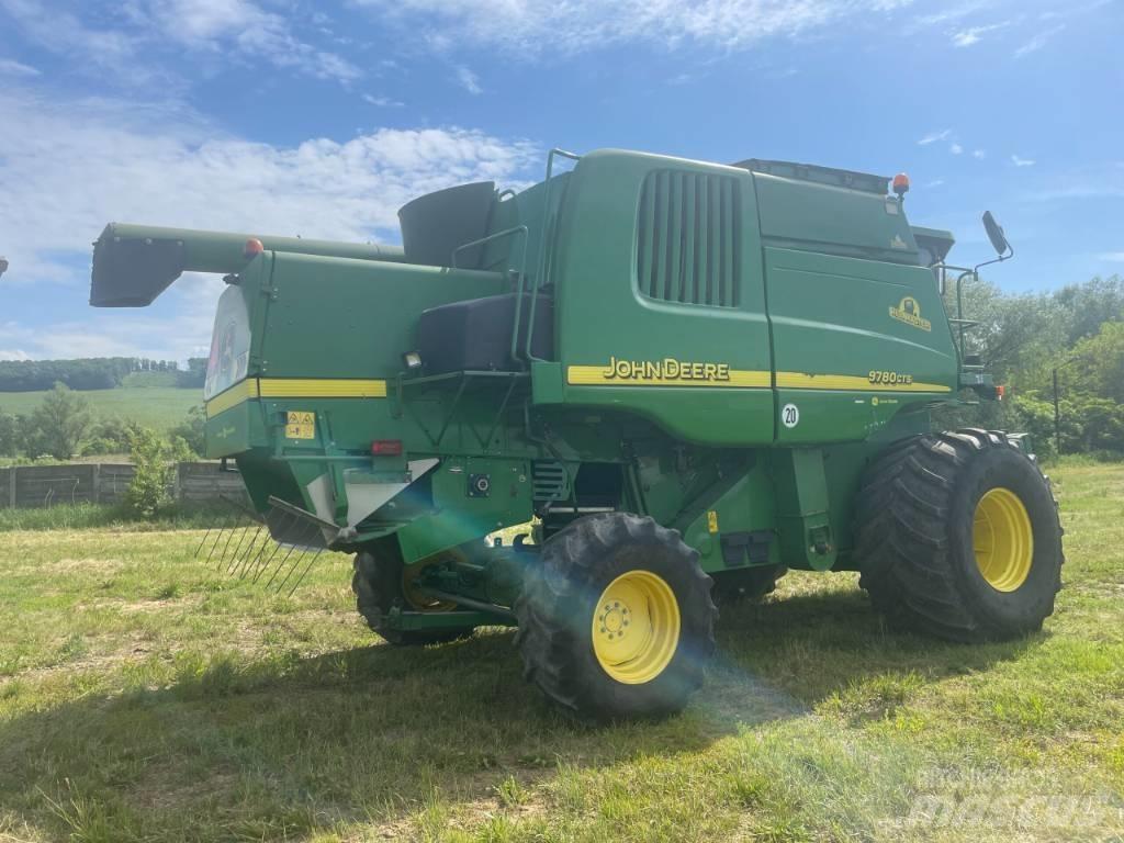 John Deere 9780 CTS Ražas novākšanas kombaini