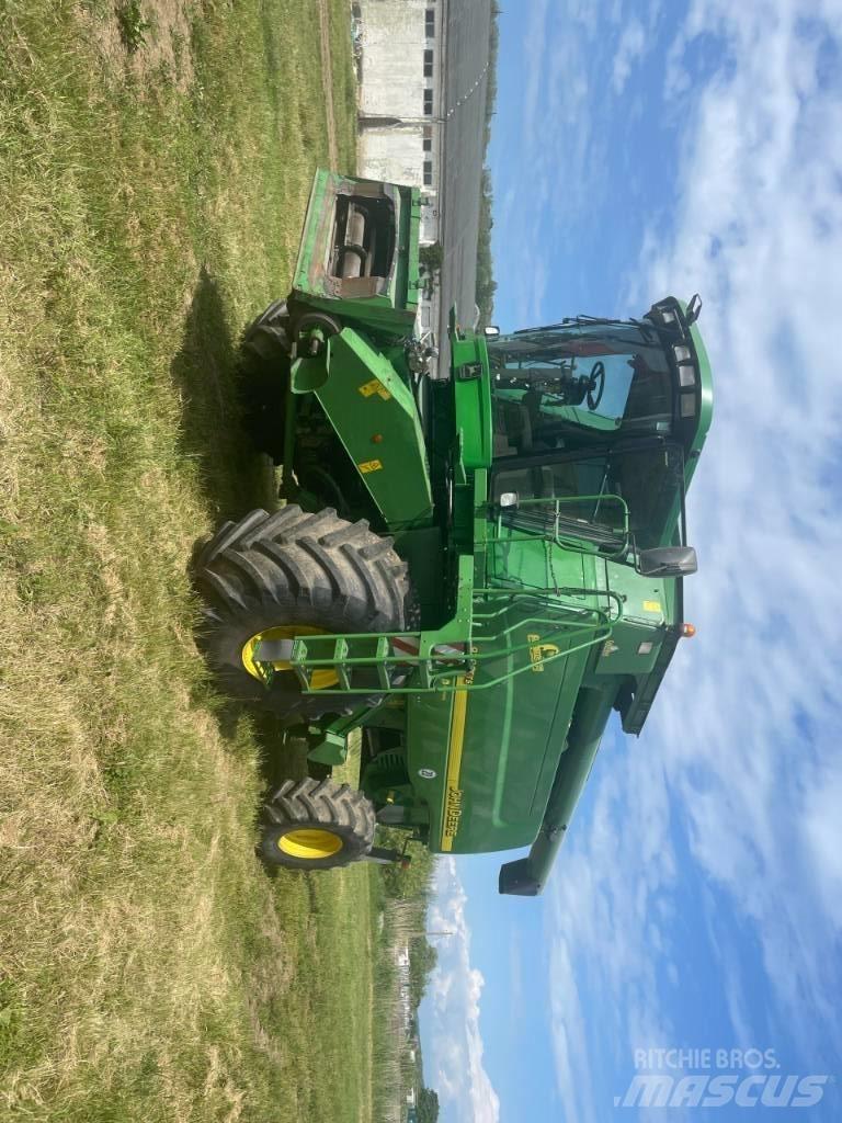 John Deere 9780 CTS Ražas novākšanas kombaini