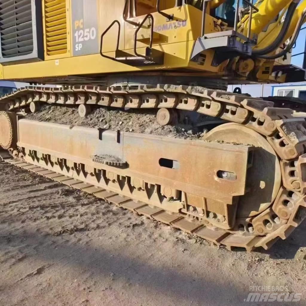Komatsu PC1250SP Kāpurķēžu ekskavatori