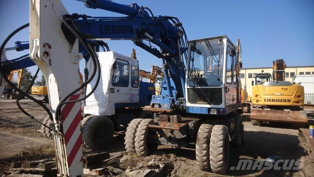 Liebherr A900 Ekskavatori uz riteņiem