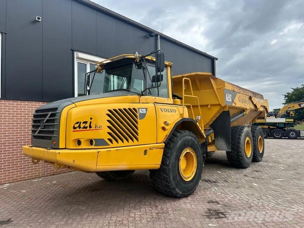 Volvo A25D Artikulētie pašizgāzēji