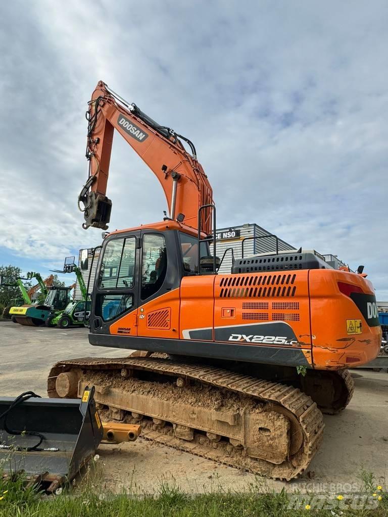 Doosan DX 225 LC-5 Kāpurķēžu ekskavatori