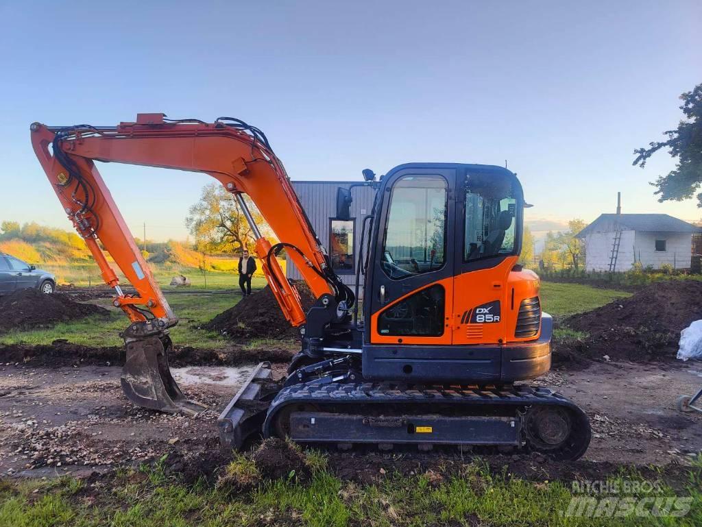  Dosan Dx85r-3 Vidēja lieluma ekskavatori 7 t - 12 t
