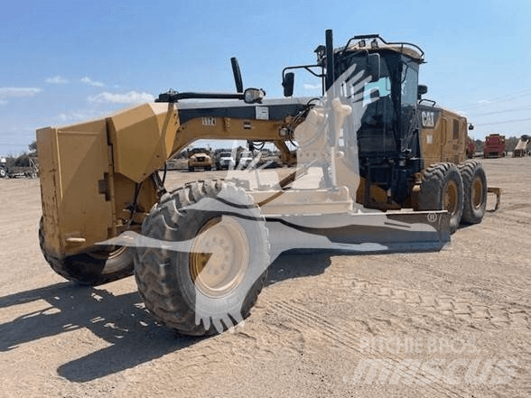 CAT 320 Kāpurķēžu ekskavatori