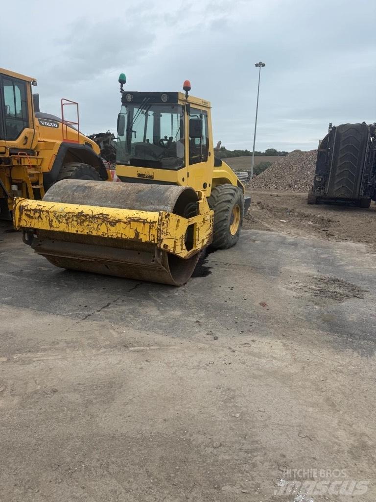 Bomag BW 213 D H-4 Vienvalča grunts veltņi