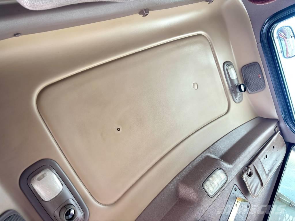 Peterbilt 389 Evakuators ar manipulatoru